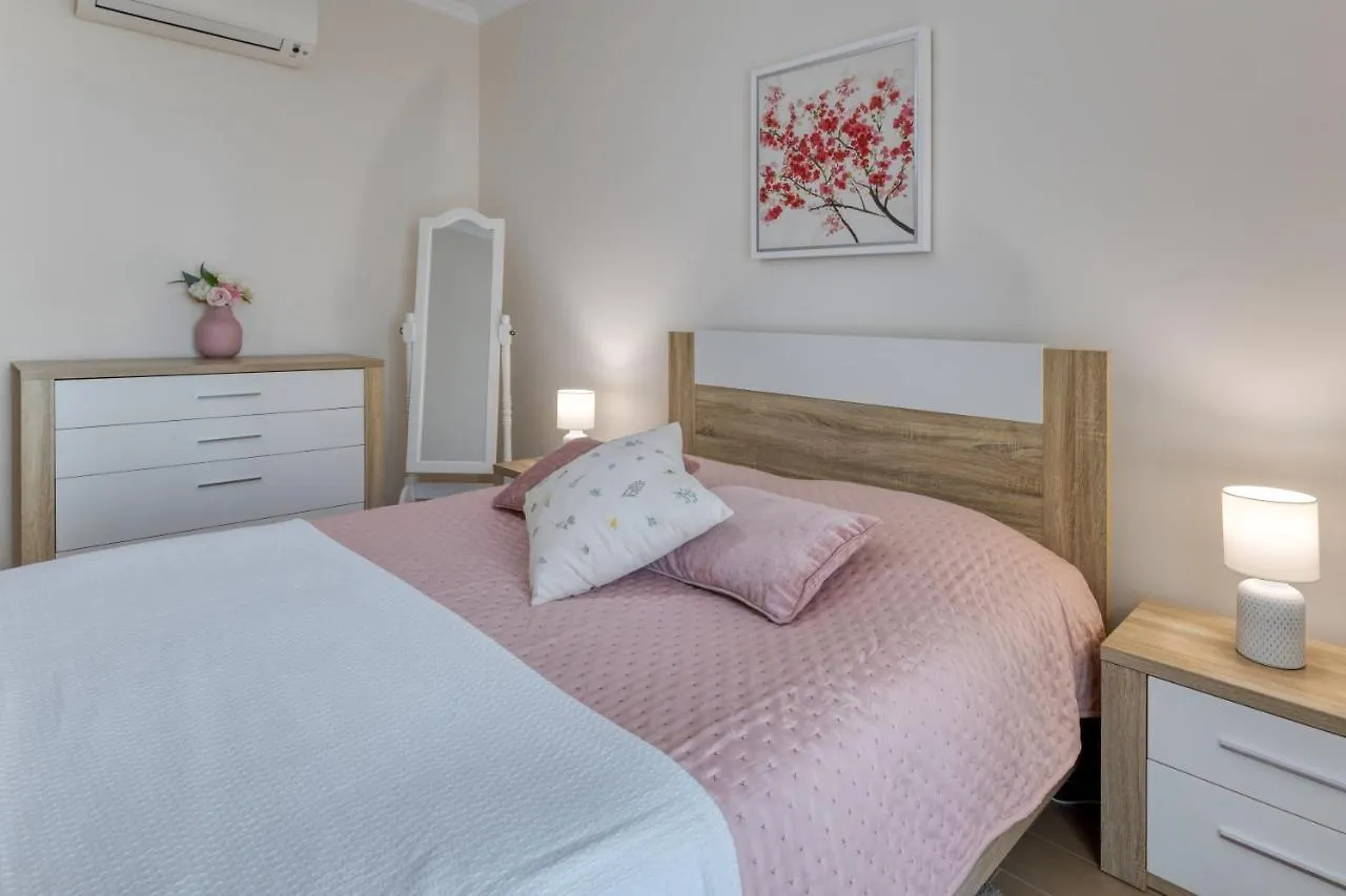 Rocha Prime Luxury Apartment Portimao